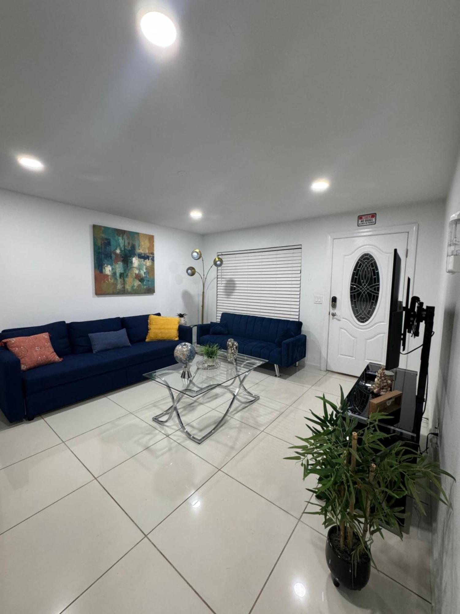 Cozy Family In With Private & Heated Pool, Pool Table And Kids Play Area Tampa